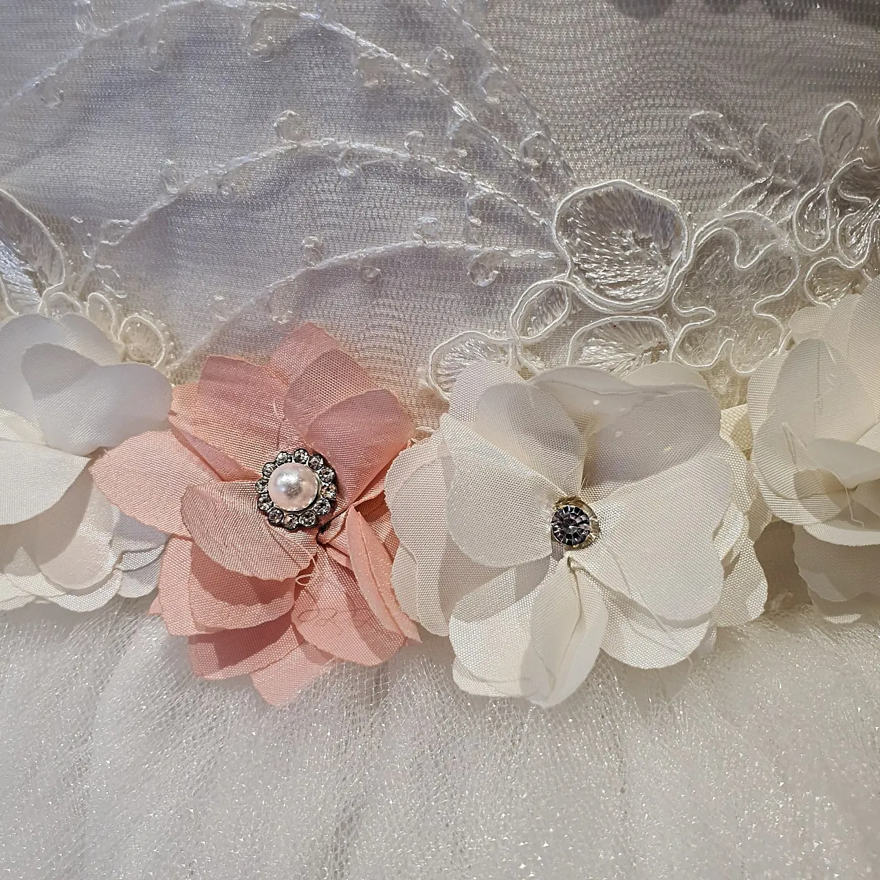 Vestido de Niña Fiesta Ivory con Flores Primera Comunión Tallas 14 a 16 Años