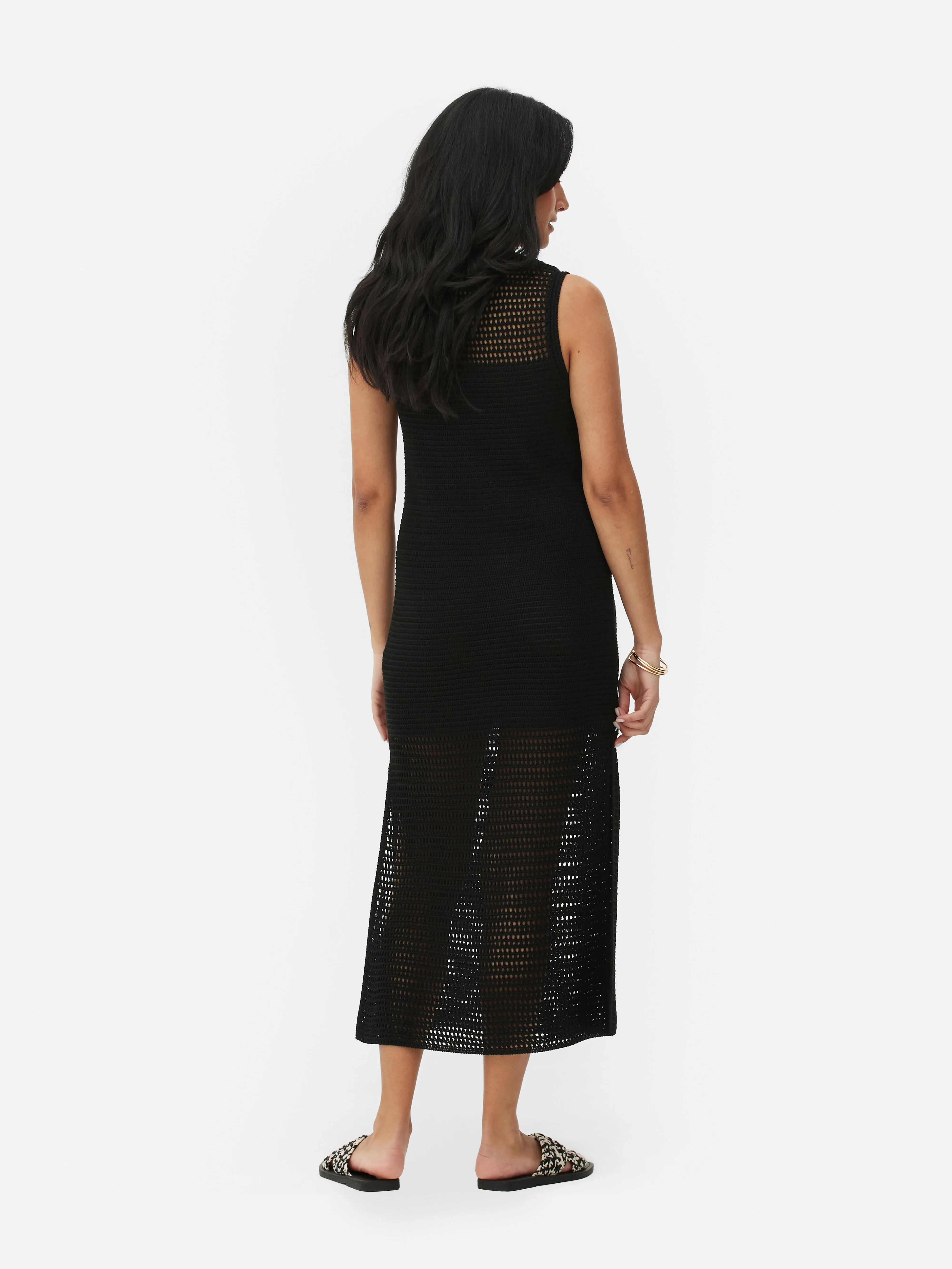 Vestido midi de crochet de Paula Echevarría