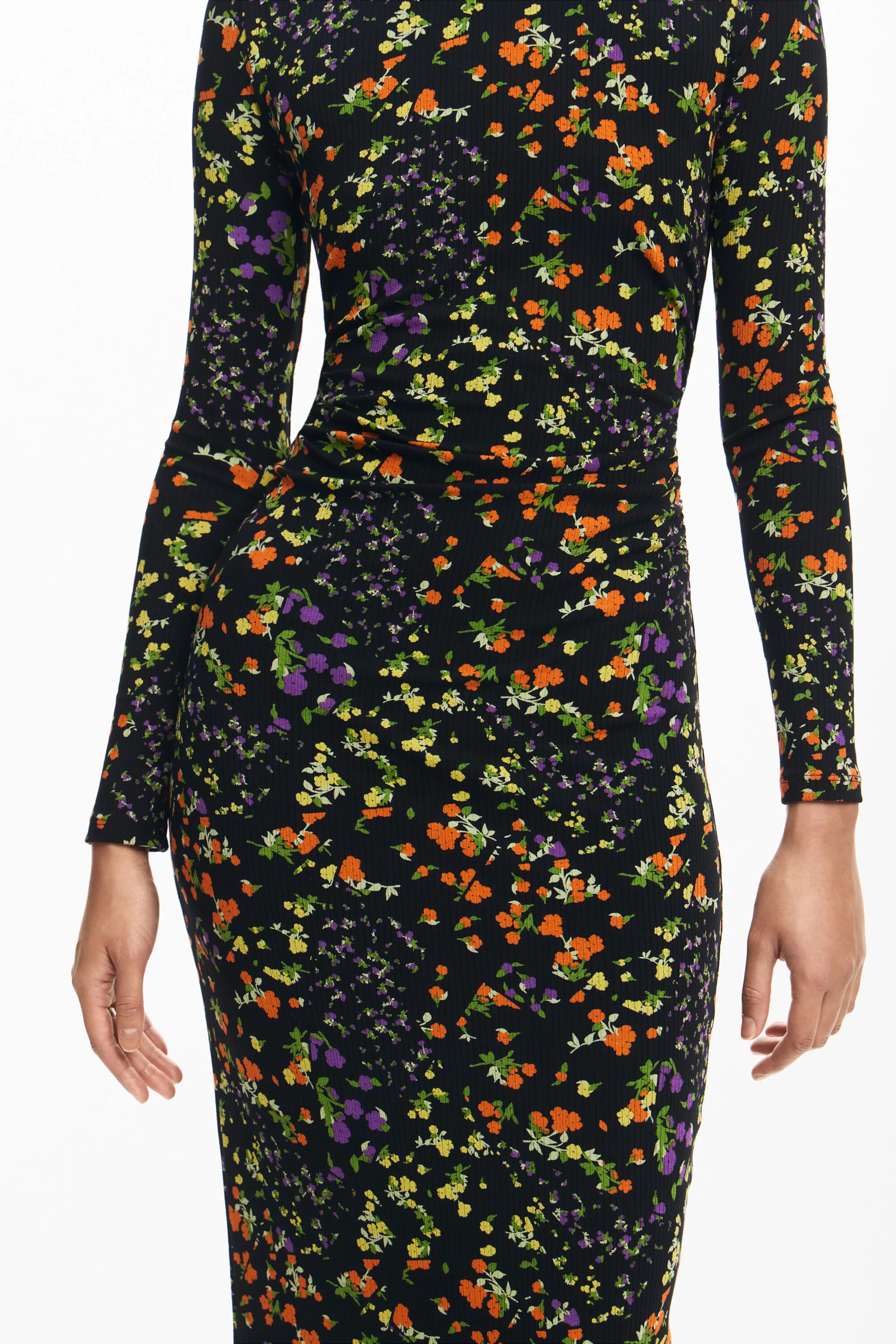 Vestido slim flores