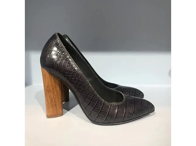 YVES SAINT LAURENT Tacones T.UE 35.5 cuero Gris 