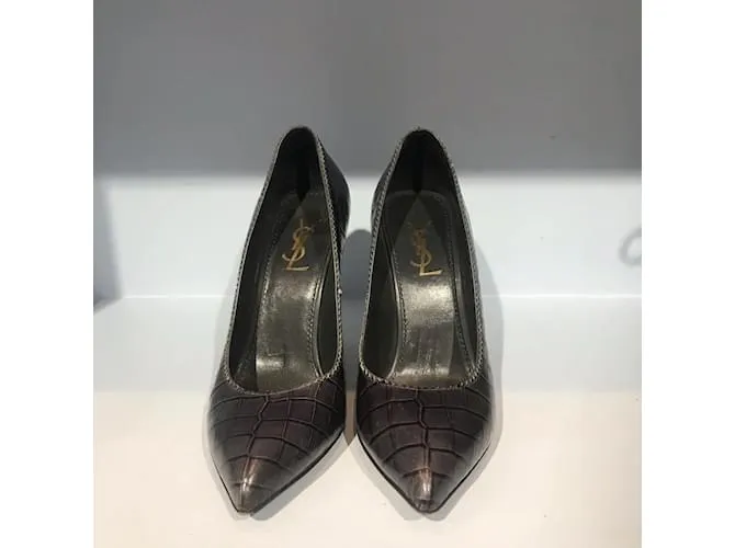 YVES SAINT LAURENT Tacones T.UE 35.5 cuero Gris 