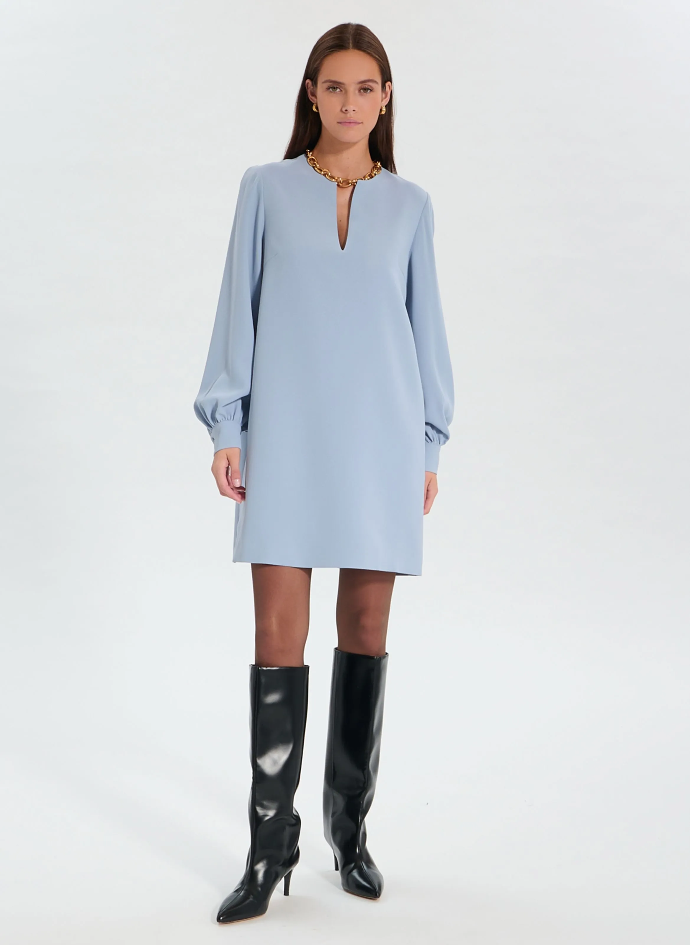 ZAPA RHEALA  VESTIDO CORTO CON CUELLO DE PICO EN AZUL