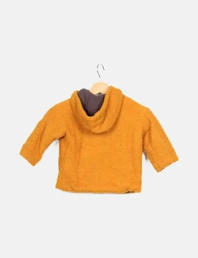 Zara Abrigo mostaza pelo corto