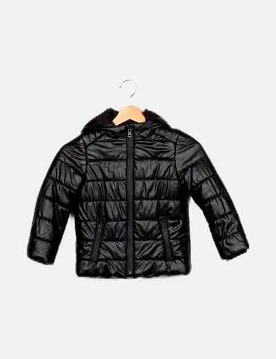 Zara Abrigo negro acolchado polipiel