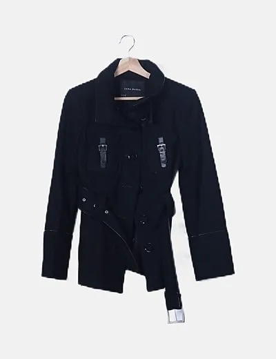 Zara Abrigo negro detalle botones