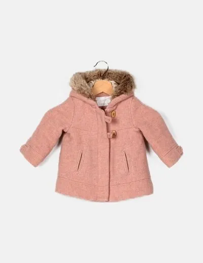 Zara Abrigo rosa detalle pelo