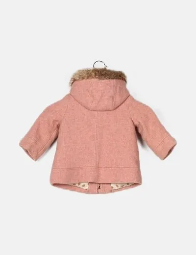 Zara Abrigo rosa detalle pelo