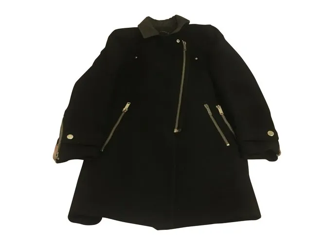 Zara Capa, Ropa de calle Negro 